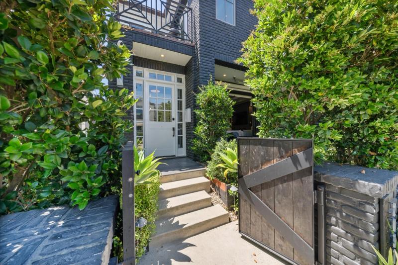 2037 East Ocean Blvd - Image 3