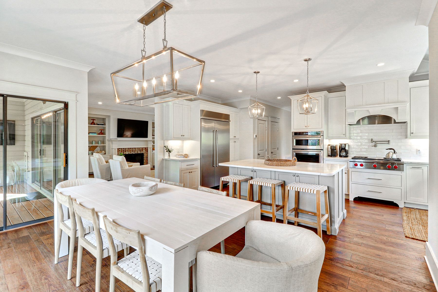 Beautiful Open Chefs Kitchen in A Hilton Head Island Luxury Vacation Rental