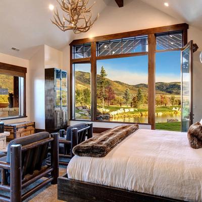 Bedroom with fireplace