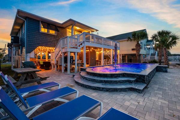 The Best Destinations for Large Groups & Families