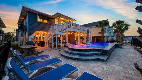 The Best Destinations for Large Groups & Families