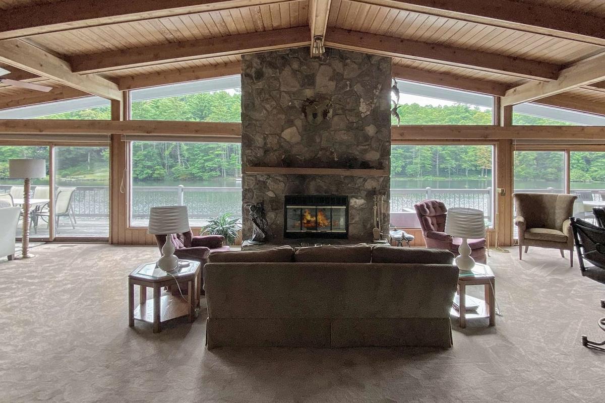 Sequoyah Lakeside Lodge in Highlands