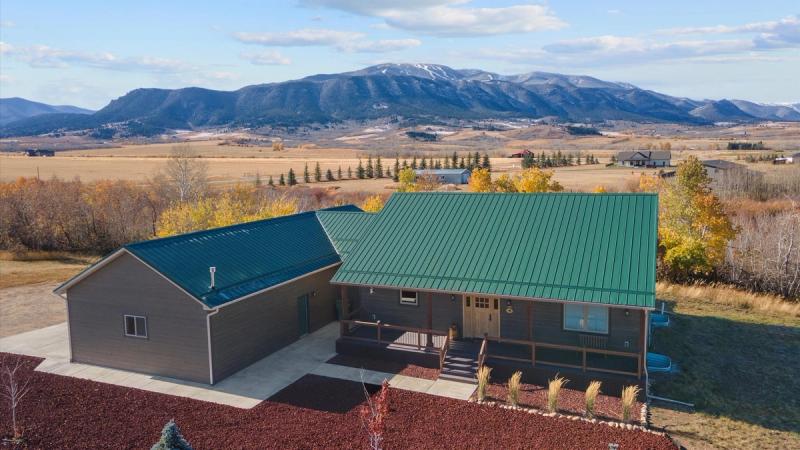 Willow Creek Hideaway - Image 1