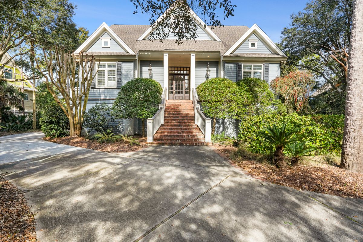 Exterior view of a vacation rental home on Kiawah Island.