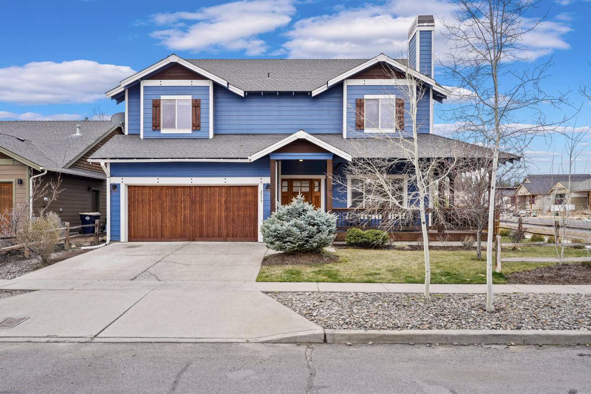 Exterior view of a Bend, OR vacation rental.