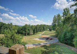 9 Top-Rated Wineries in Georgia's Mountains