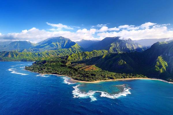 Explore Kauai: Unique Things To Do and Best Places to Stay