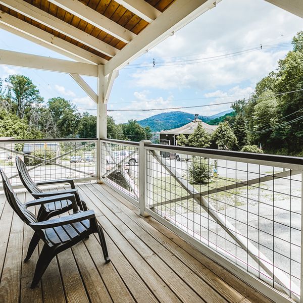 Cozy Creek Cottage Gatlinburg And Pigeon Vacation Rental The