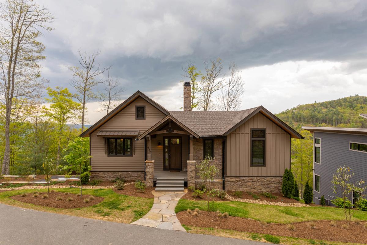 Exterior view of a vacation rental in the Blue Ridge Mountain Club.