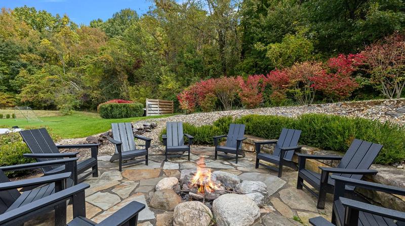 Tail-Wagging Vacations: 7 Pet-Friendly Rentals in Southwest Michigan