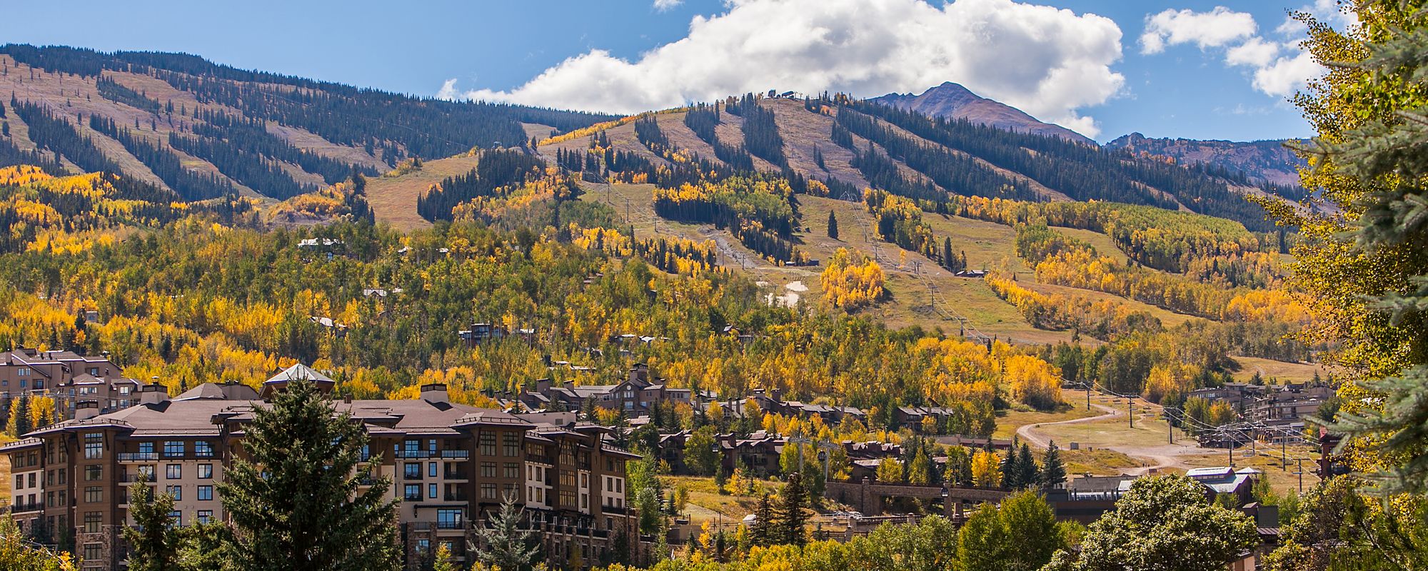 Exterior view of a Snowmass Vacations condo rental