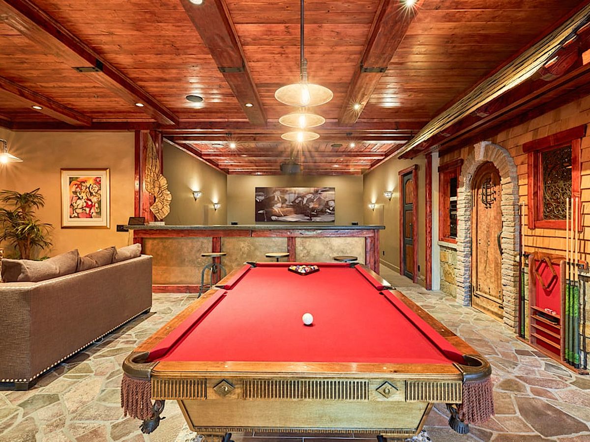 Game Room with Pool Table and Bar in Luxury Scottsdale Vacation Rental