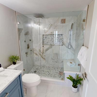 Newly updated modern bathroom in Seacrest 614.