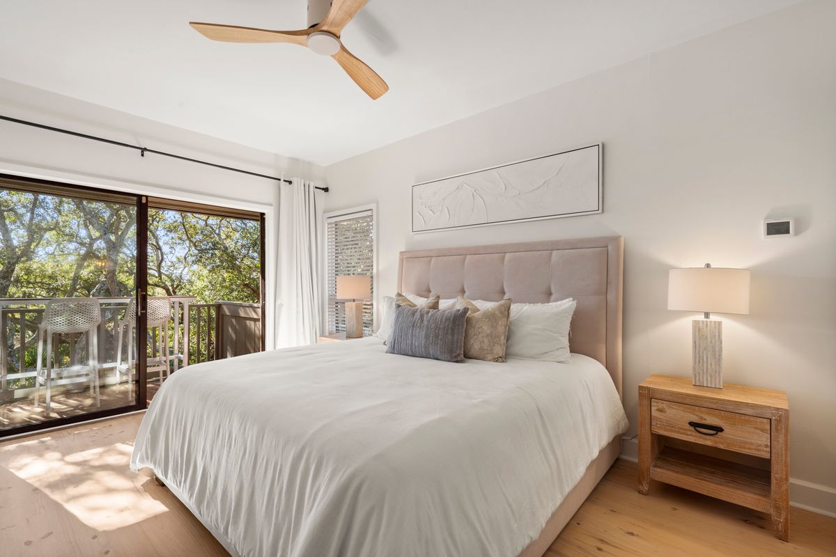 Bedroom in a Kiawah Island vacation rental.