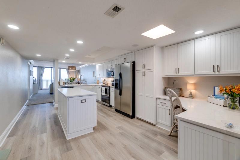 Aqua Blu at Anna Maria Island Club 27 - Image 3