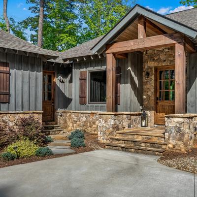 Exterior of Hideaway Cove on Lake Keowee.