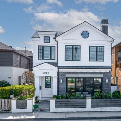 Exterior view of a Newport Beach vacation rental.