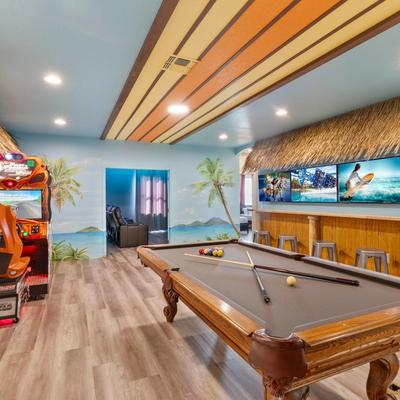 Themed game room in an Orlando vacation rental.