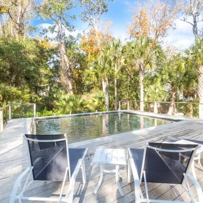 Private pool at a Kiawah Island vacation rental.