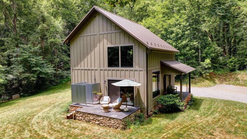 Cottage at Deer Ridge Farm - Image 5