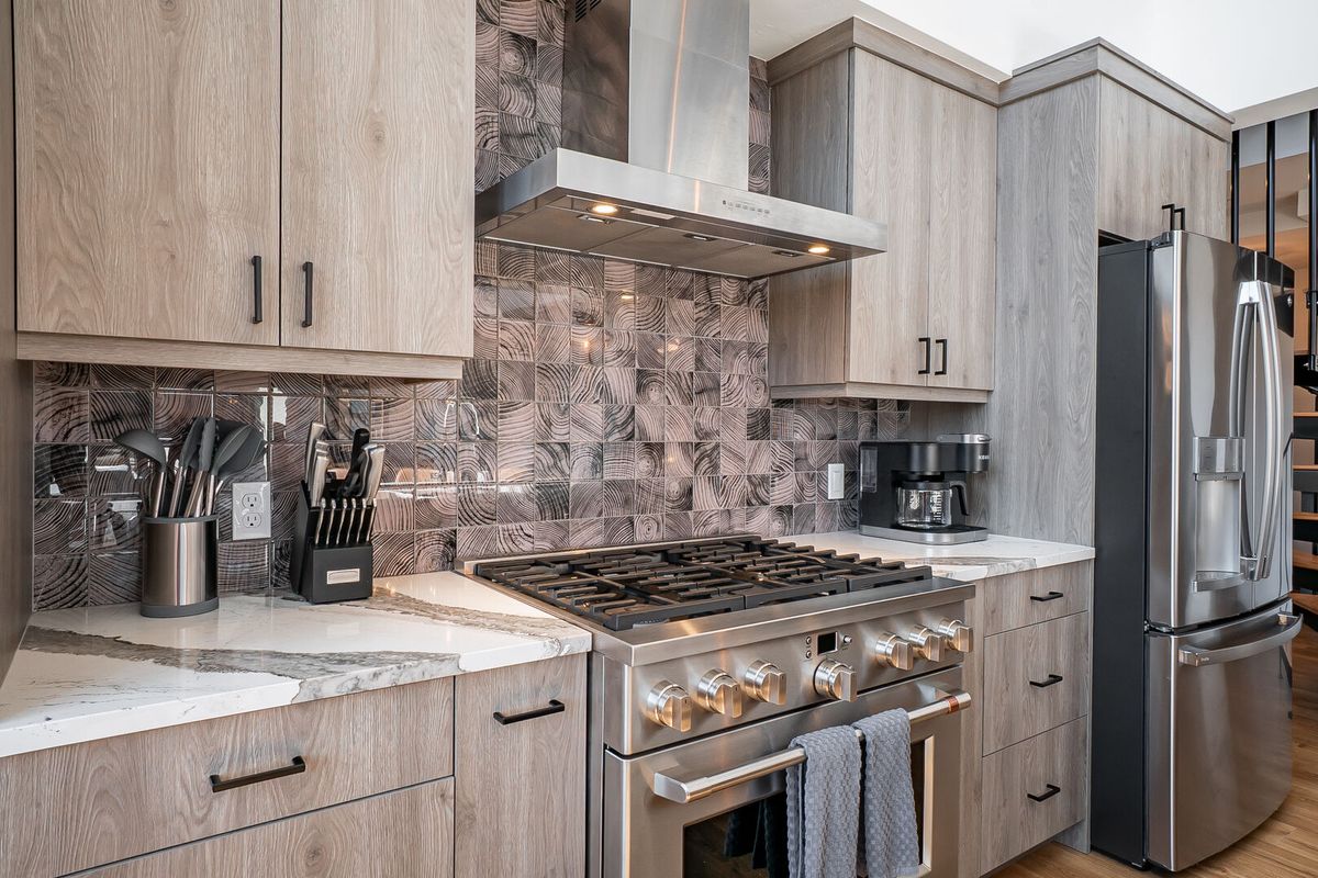 Kitchen stove