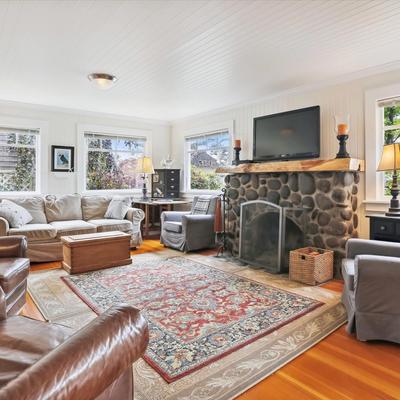 Rees Cottage - Cannon Beach Home Interior