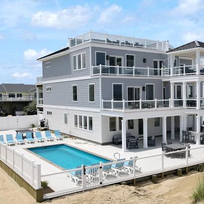 Exterior view of Coffee Break.