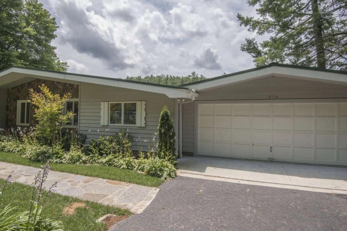 Sequoyah Lakeside Lodge in Highlands