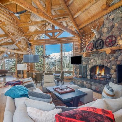 Living room with views in Yellow Brick Road - Pinnacle.