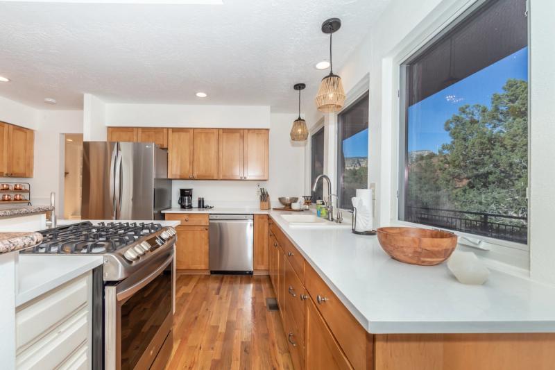 Sugarloaf House - Image 2