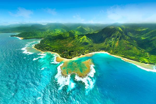 Winter In Hawaii: The Best Things to Do & Places To Stay