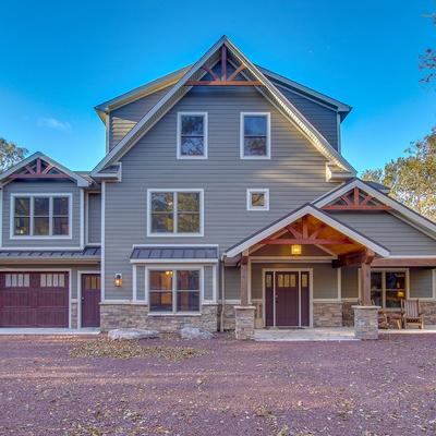 Exterior view of this Pocono Mountain vacation rental.