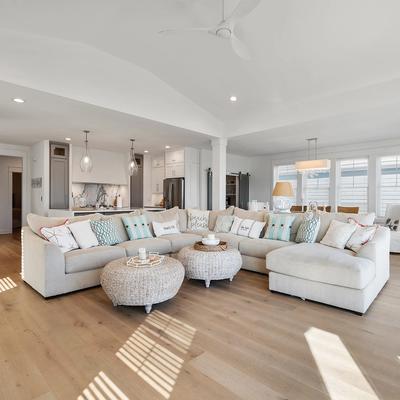 Open living space at Endless Summer.