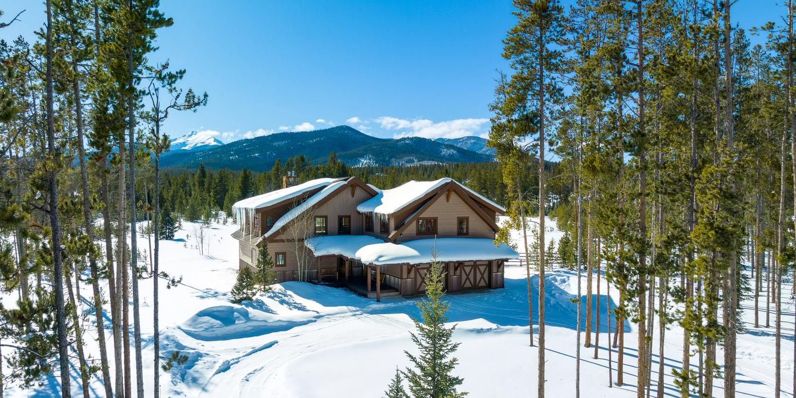8 Luxury Cabins in Winter Park, CO for Your Next Ski Trip