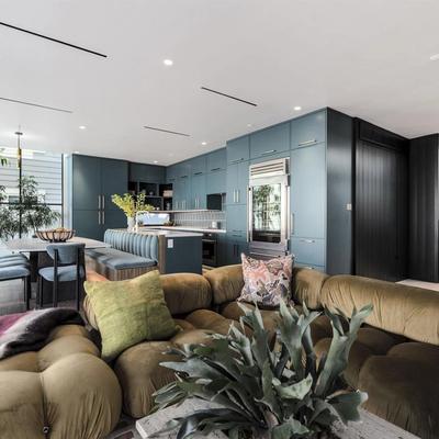 Open Kitchen