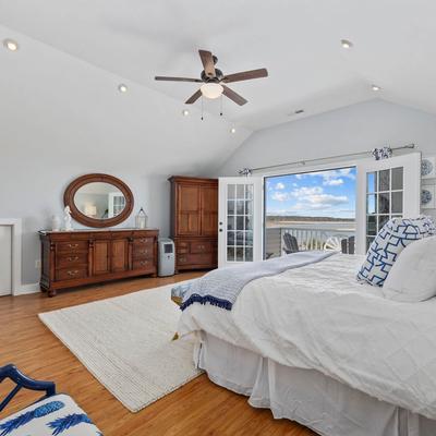 Bedroom in Saltwater & Sunsets.