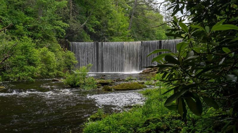 5 Highland Rentals to Elevate Your North Carolina Stay 