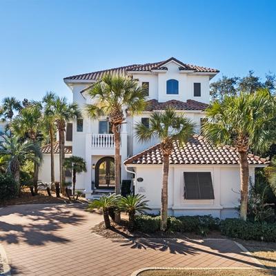 Exterior of Hog Heaven.