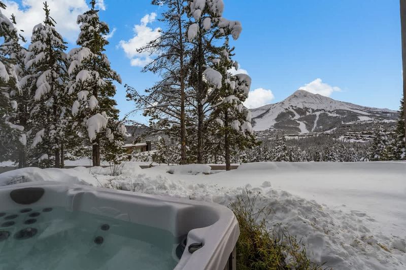 Middle Rider - Image 3