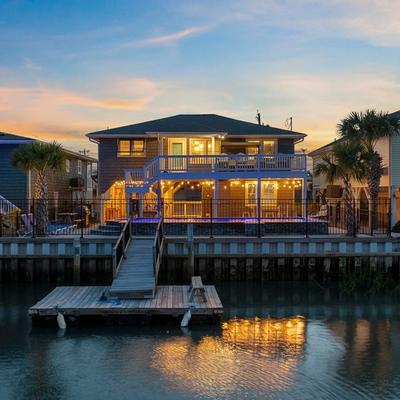 Private dock at A Boardwalk Away.