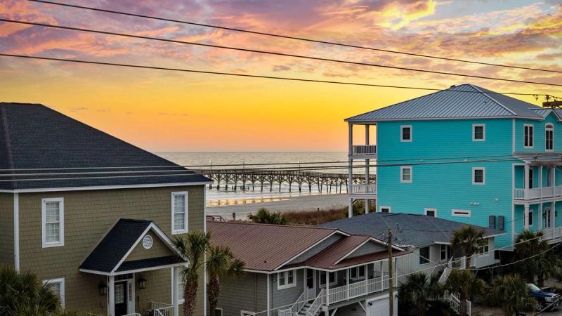 Reach for the Moon - Image 5