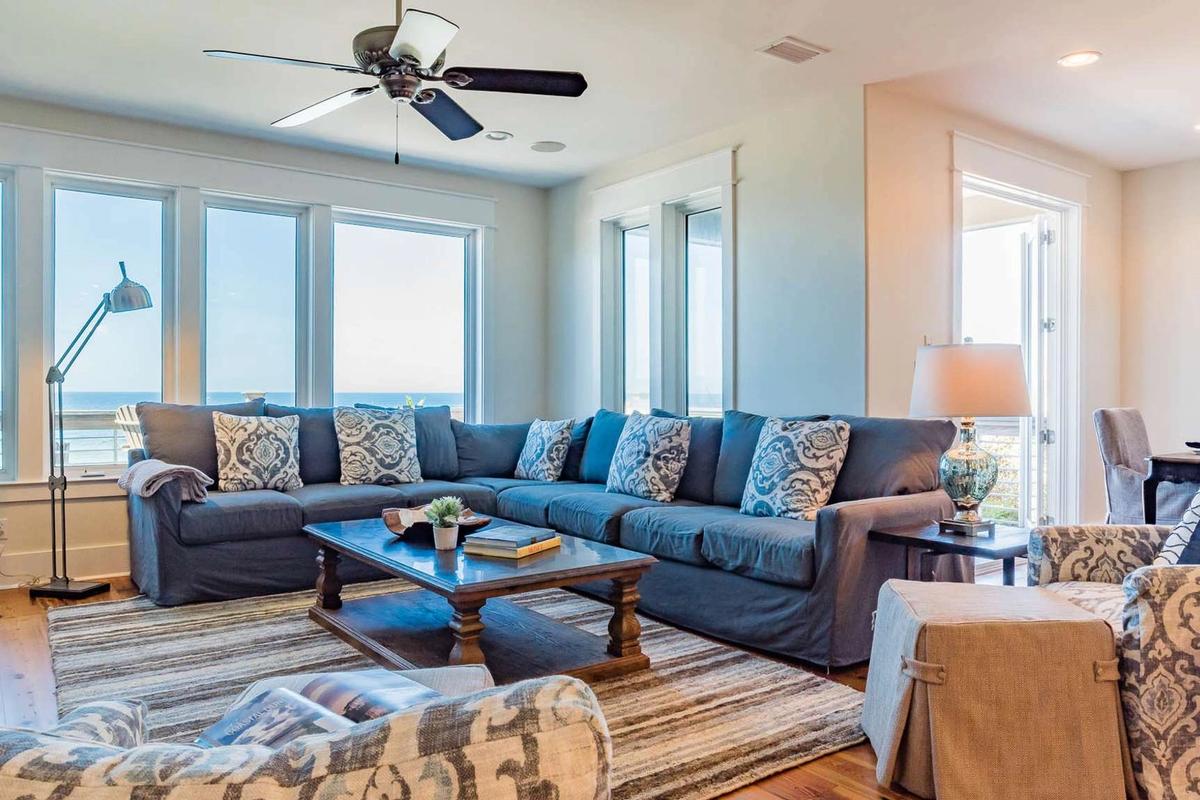 Pelican Paradise 30A Living Room 