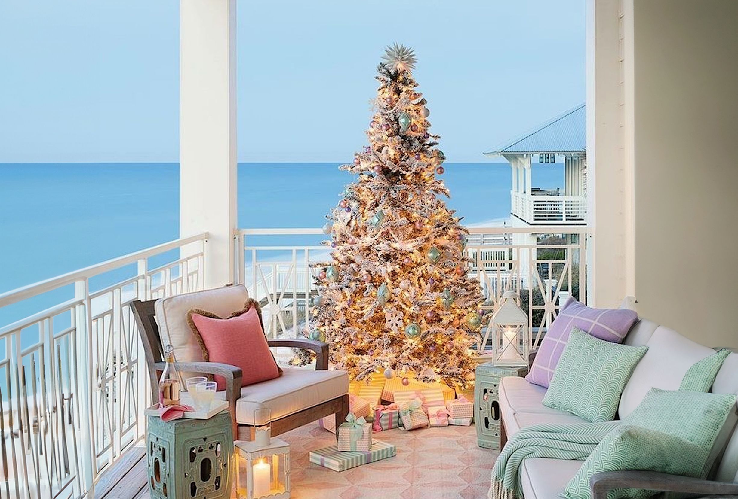 30A Florida Luxury Vacation Rental Ocean View Deck with Christmas Tree 