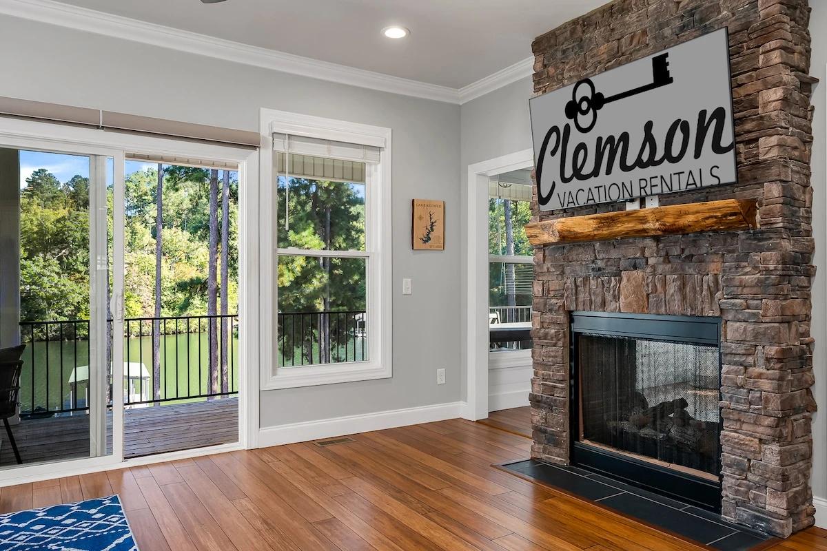 Clearwater Cove in Clemson Lake Keowee And Lake Hartwell