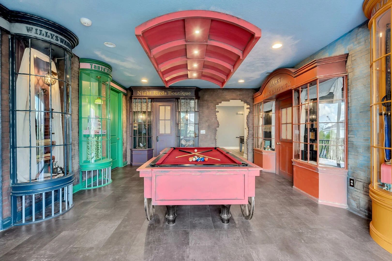 Harry Potter Themed Vacation Rental pool table in Orlando 