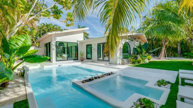 4 Great Luxury Rentals to Work From When Away From Home