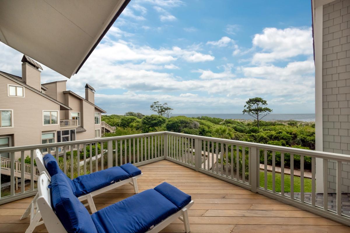 Oceanfront view from a Kiawah Island condo.