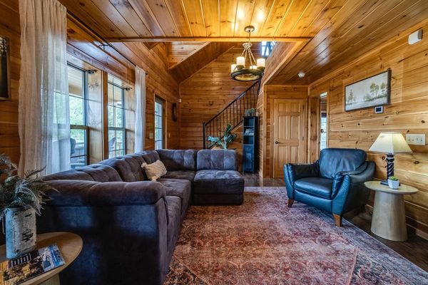 Chateau Cabin in Finger Lakes
