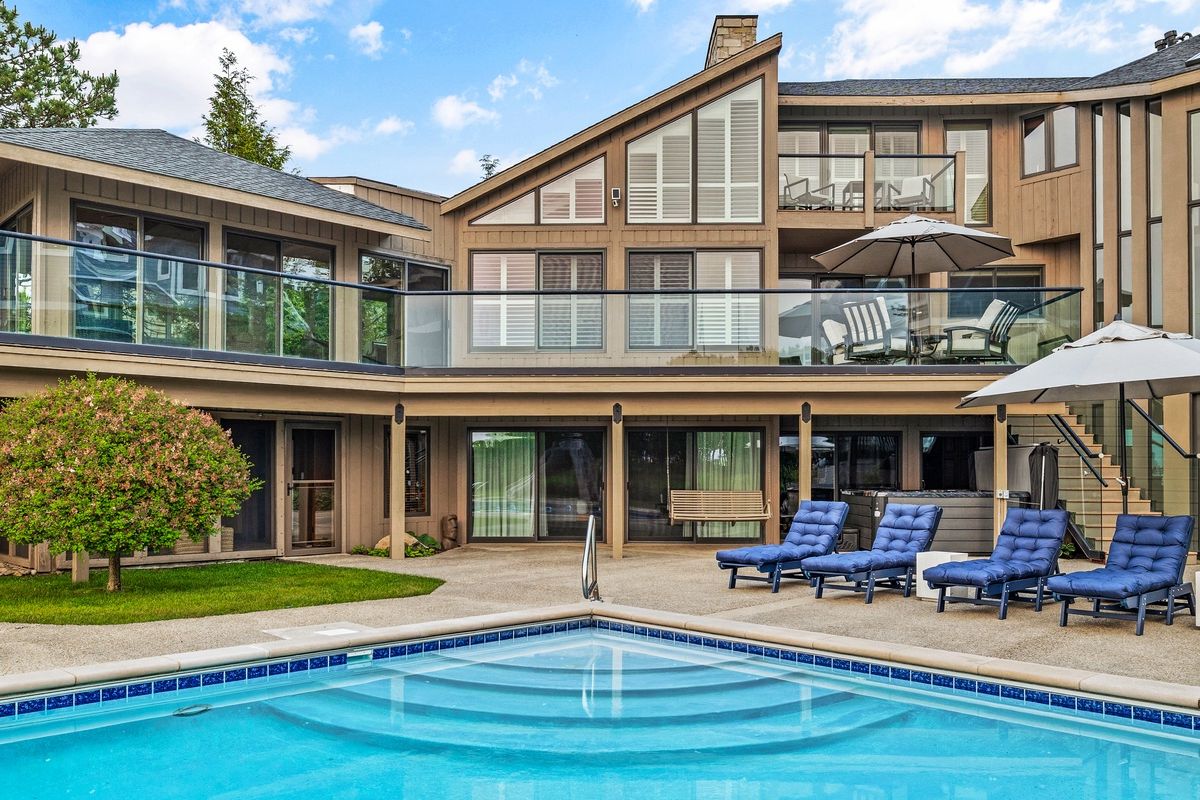 Sunset Manor