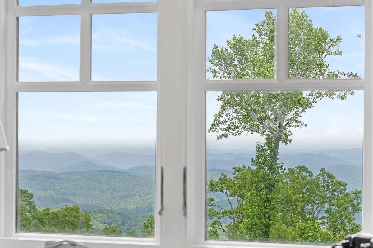 Seven Oaks Cottage in Highlands